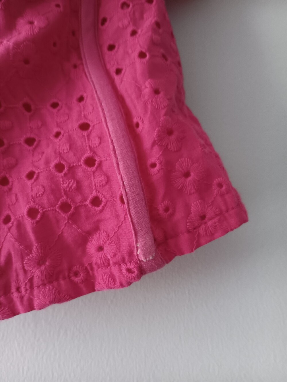 Olivaceous Pink Eyelet Corset Top Medium - Picture 3 of 6